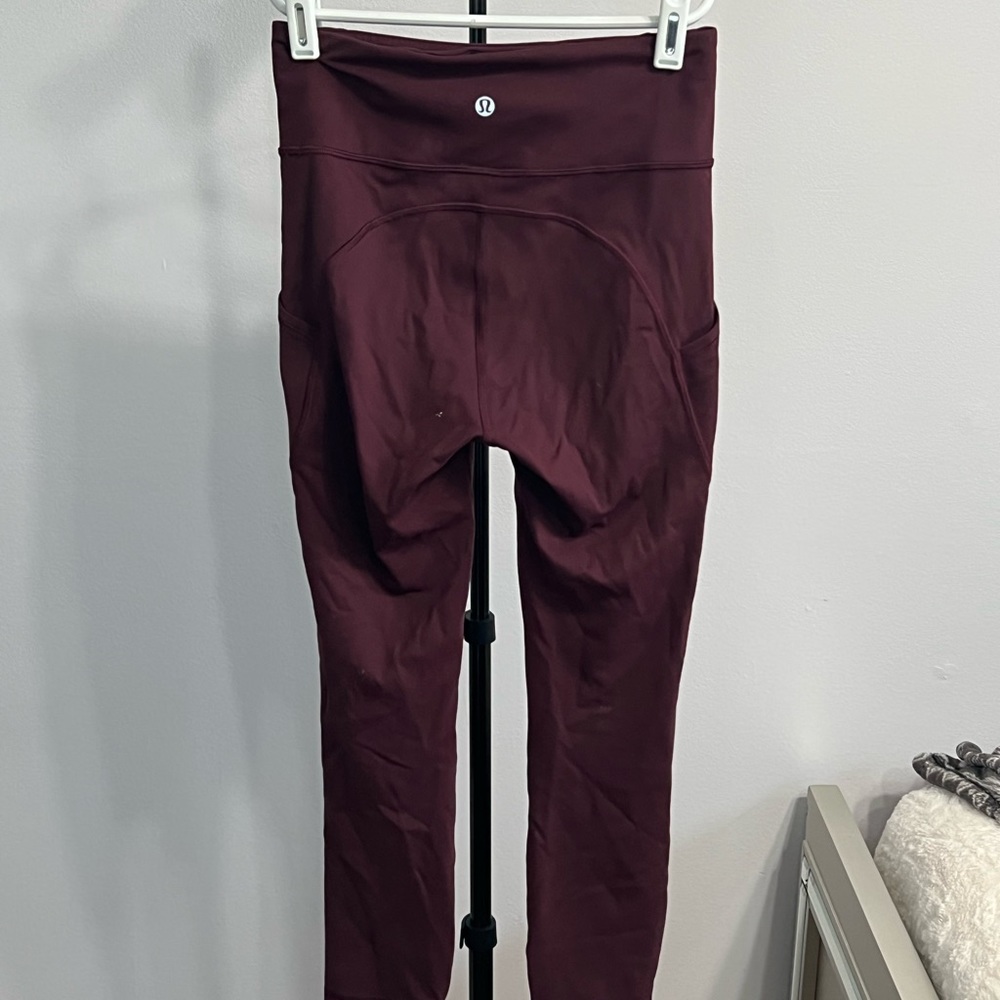Lululemon Leggings ~Size 4 - Picture 3 of 3